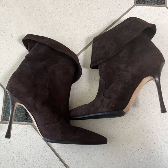 Authentic Manolo Blahnik suede ankle boots